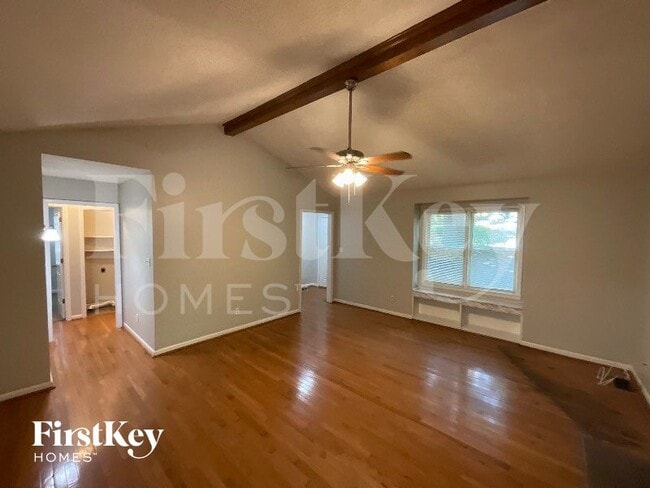 Photo - 322 Amherst Creek Dr