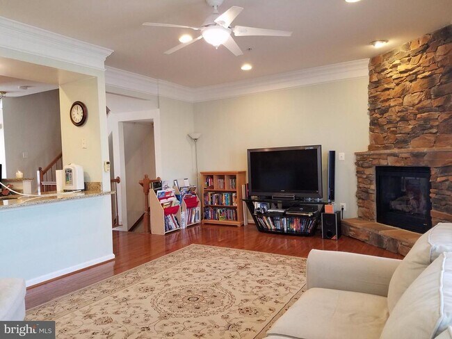 Photo - 18722 Broken Oak Rd