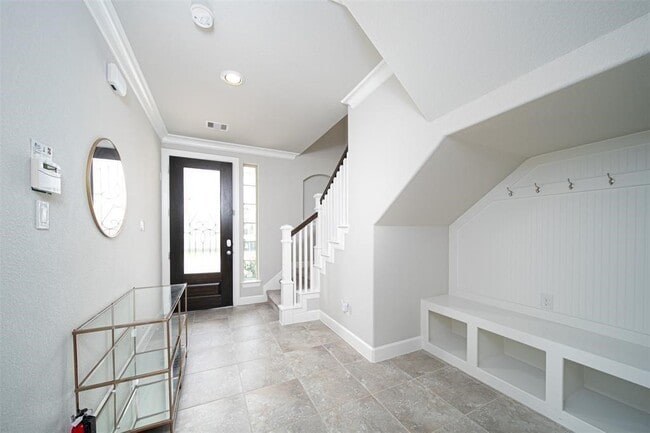 Photo - 2011 Royal Landing Dr