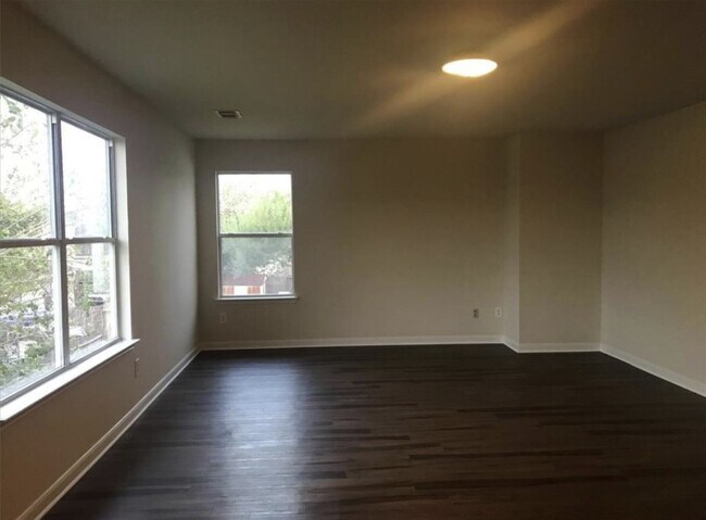 Photo - 15522 Miller House Ln