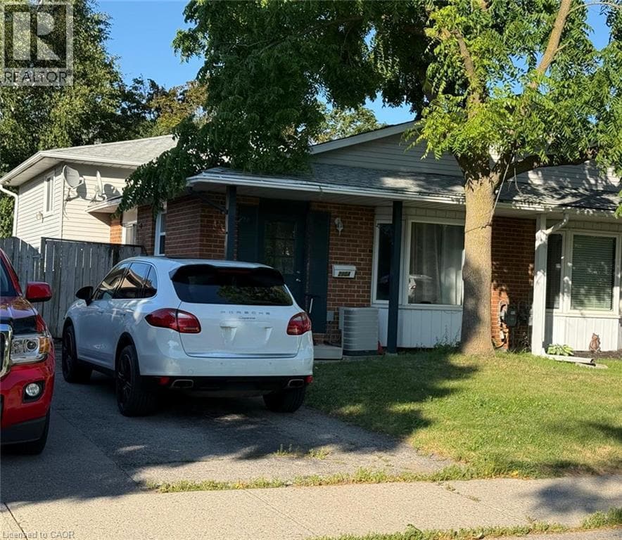 Photo - 290 Camille Crescent