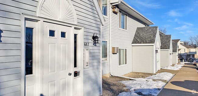 Building Photo - 691 Wood Violet Ln Unit 15 Rental