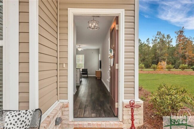 Photo - 116 Ainsdale Dr