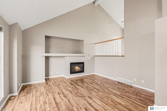 Photo - 11612 Monroe St