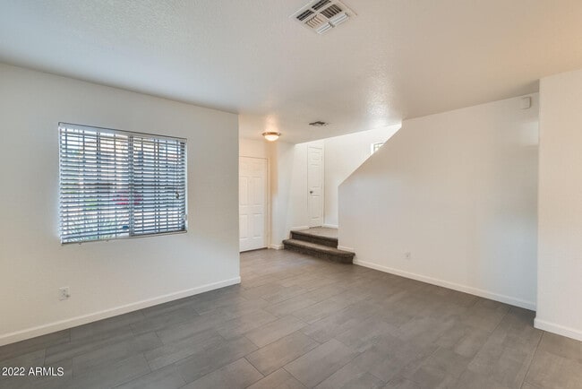 Photo - 8337 W Hughes Dr