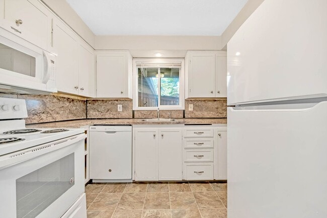 Photo - 1817-1817 Ferry St SE Unit 1817 Ferry St SE