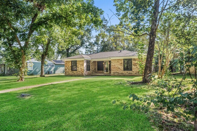 Photo - 1224 N San Jacinto St