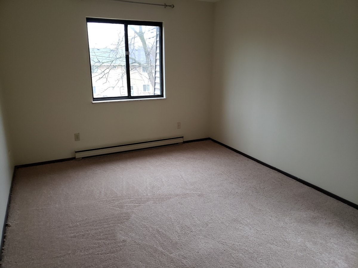 Photo - 419 Mountainbrook Dr Unit 8