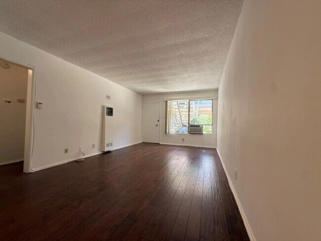 Photo - 10026 Palms Blvd.,