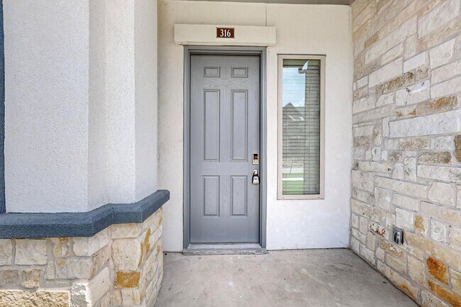 Photo - 4 Bed 3 Bath Luxurious Townhome in Frisco!