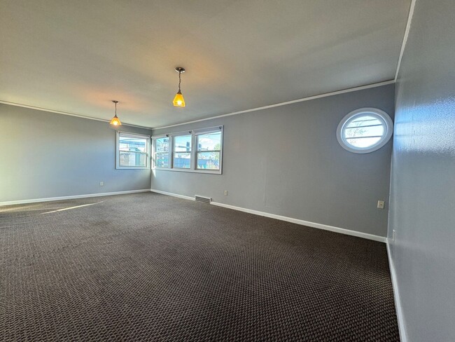 PM-125 N Lombard St. - PM-125 N Lombard St. Apartment Unit 2916