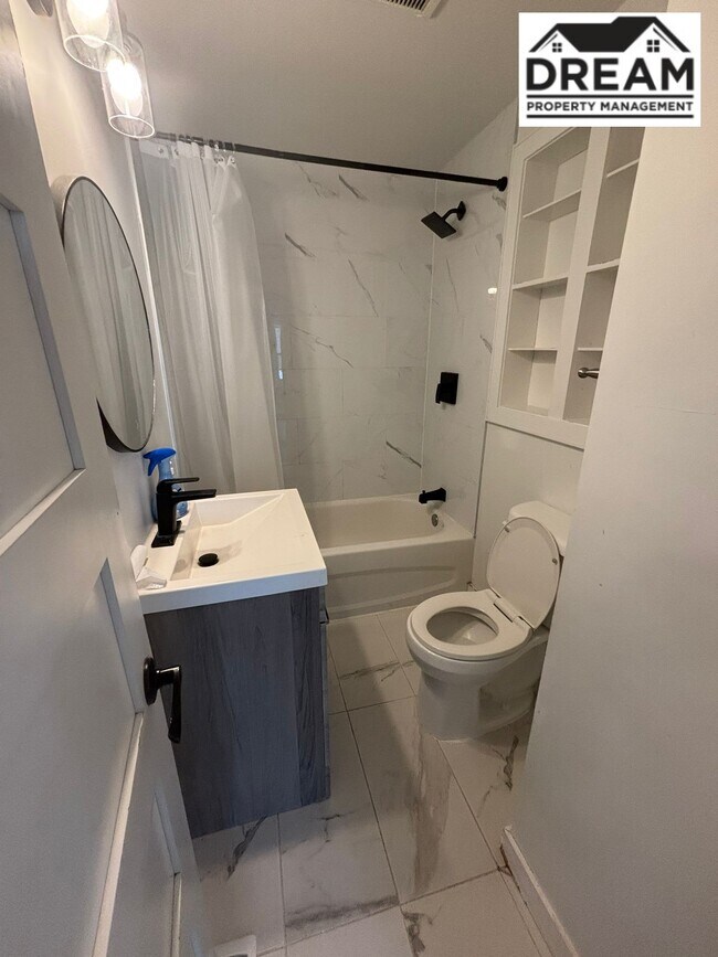 Photo - 1241 Exmouth St Unit 1