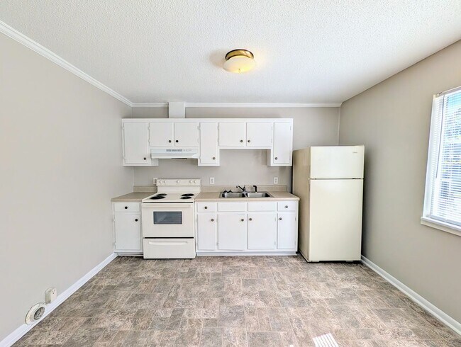 Photo - 315 Edward St Unit C
