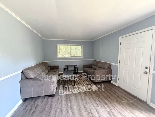 Photo - 4125 Legendre St