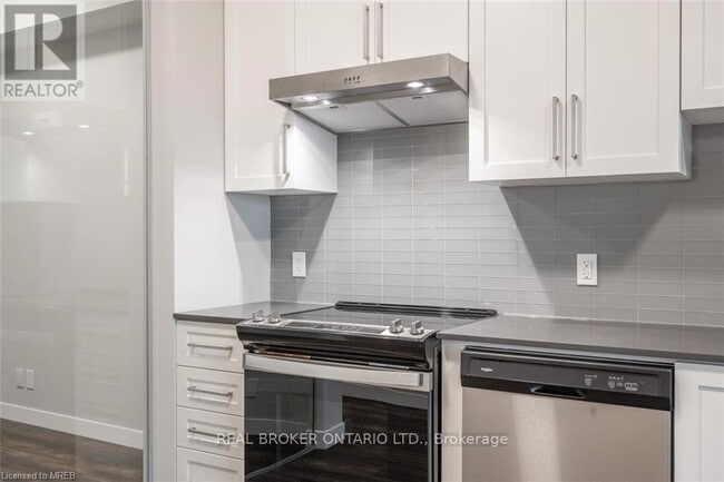 Photo - 15 Queen St S Unité 805