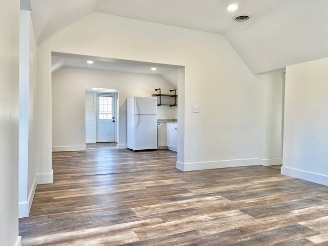 Photo - Fresh, Fun & Close to Elk Lake