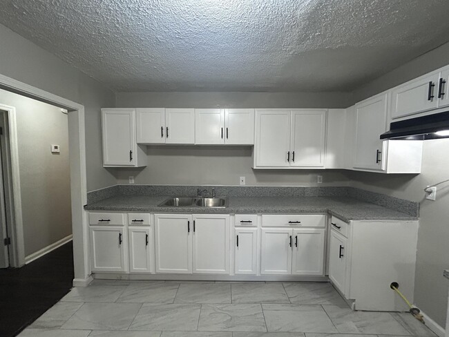 Photo - 2926 Mimosa Ave