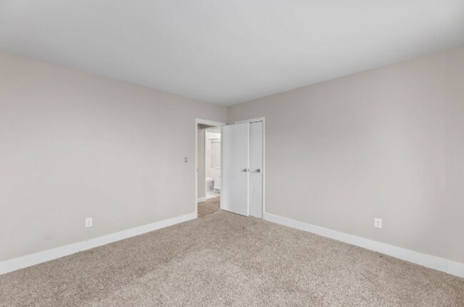 Photo - Overlook Apartments