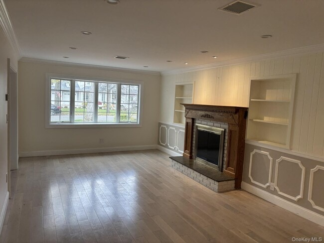 Photo - 71 Maple Ave