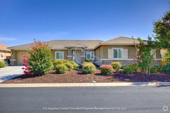 Building Photo - Practically New & Ready for Summer Fun! Rental