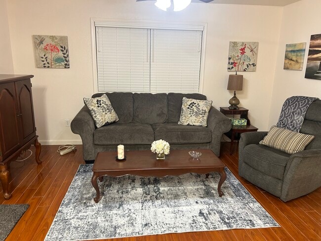 Photo - 805 Princeton Ave Unidad Cozy Cottage