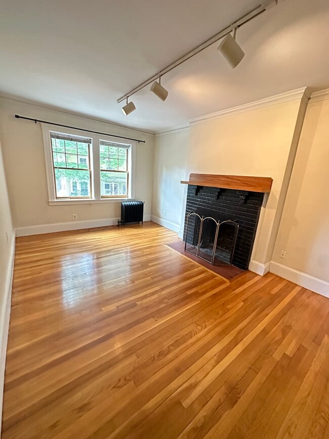Photo - 39 Lee St Unit 3A