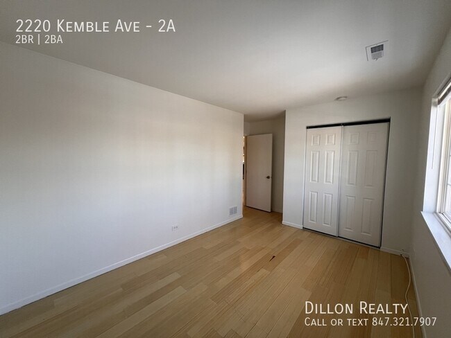 Photo - 2220 Kemble Ave Unit 2A