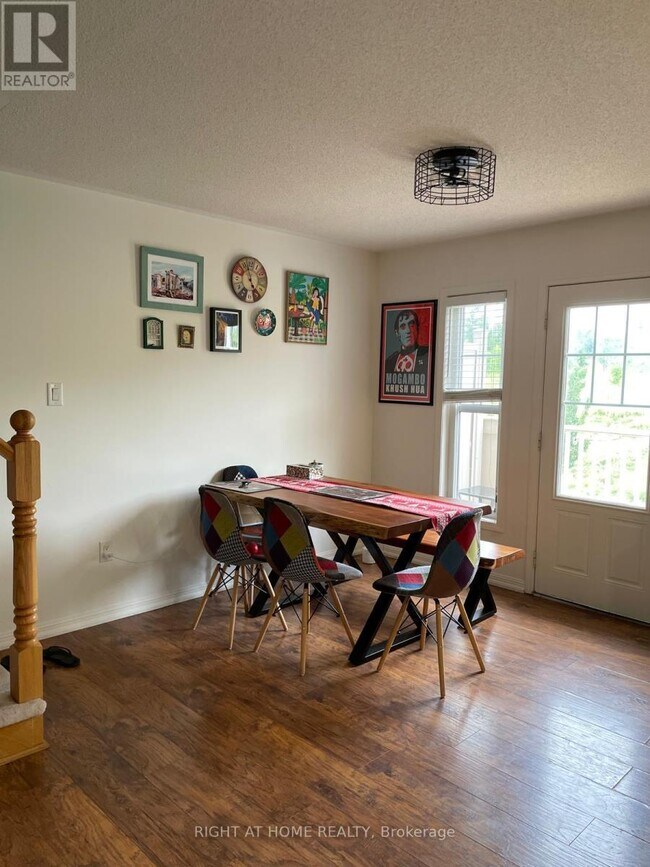 Photo - 948 Brassard Cir