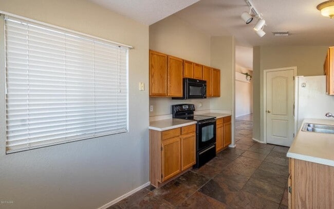 Photo - 3Bdrm / 2Ba Bright & Clean near Thorneydale/Hardy