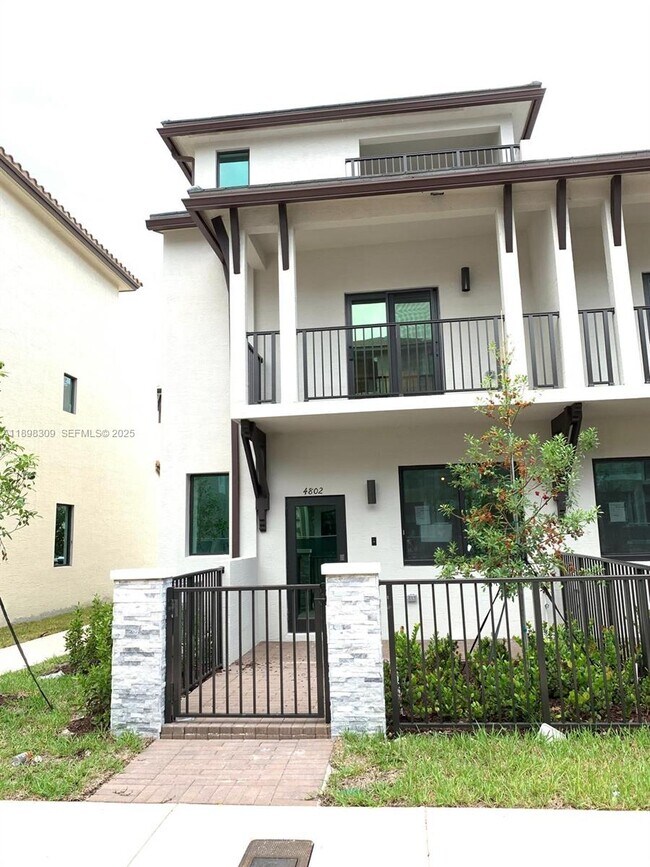 Photo - 4802 NW 83rd Path