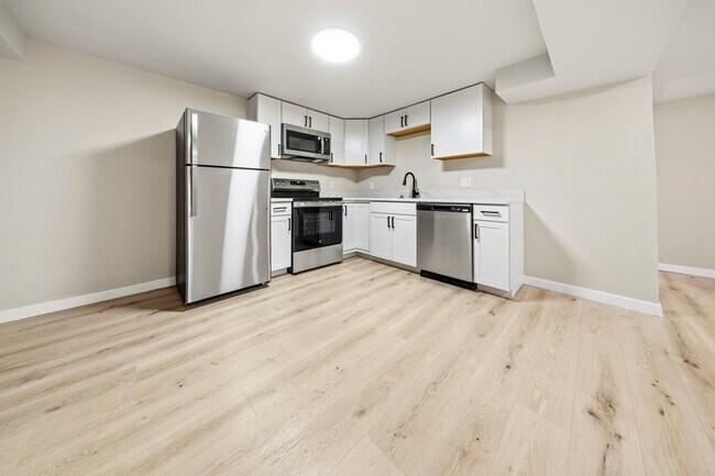 Photo - 715 Miller Ct Unit C