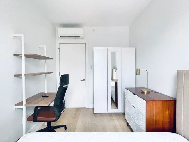 Photo - Furnished room/NOT APARTMENT Unit 3B