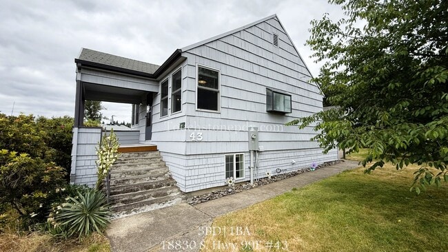 Lovely 3BD|1BA Home in Oregon City w/Basem... - Lovely 3BD|1BA Home in Oregon City w/Basem...