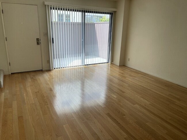 Photo - 1423 18th St