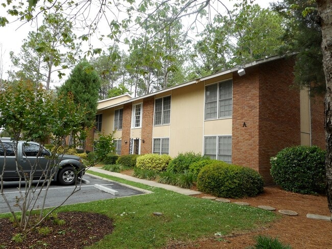 Photo - Village Square Apartments