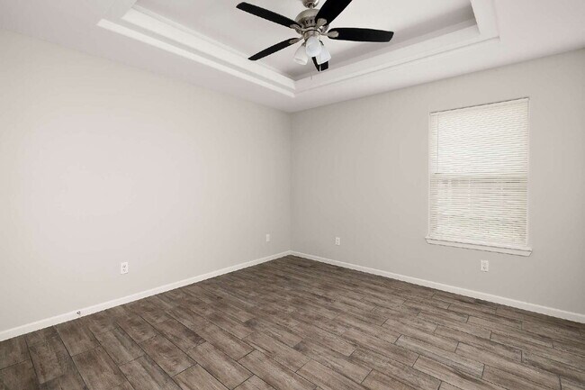 Photo - "Spacious 3-Bed Oasis with Granite Elegance in Weslaco!" Unidad 2,