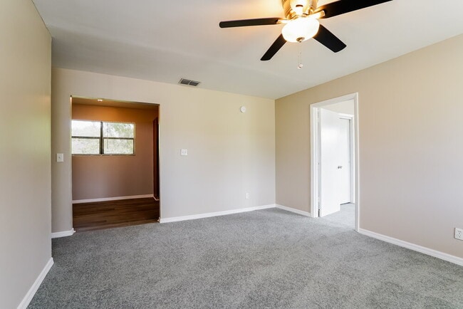 Photo - 5218 6th St W