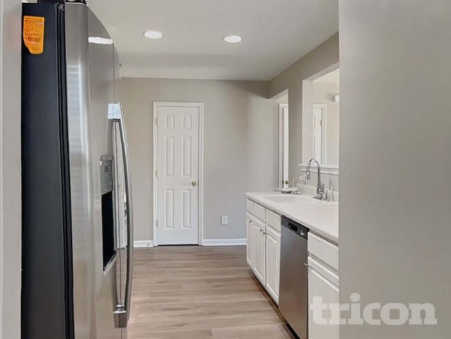 Photo - 8109 Bright Oak Trail