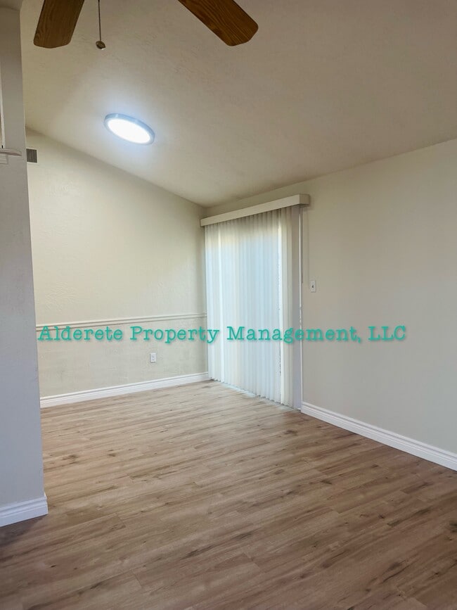 Photo - 9006 Sonya Ave SW