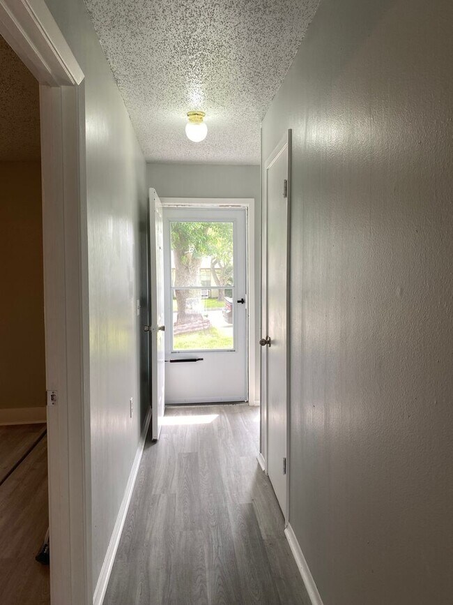 Photo - 12421 Trailing Oaks St