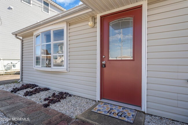 Photo - 204 Butler Blvd