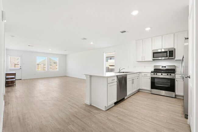 Photo - 6639 Orange Daylily Ln