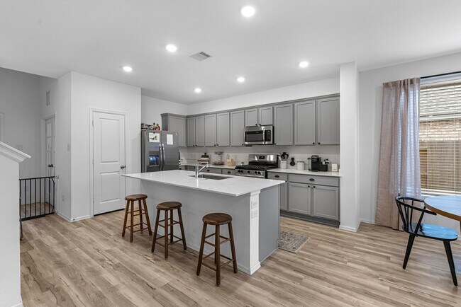 Photo - 4242 Sterling Vw Blvd