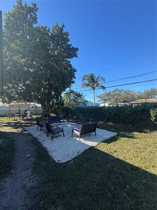 Photo - 14760 Tyler St