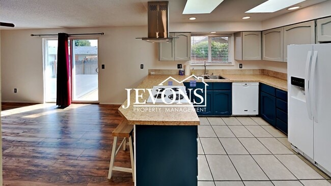 Photo - $500 Rent Credit | 3-bedroom single-family...