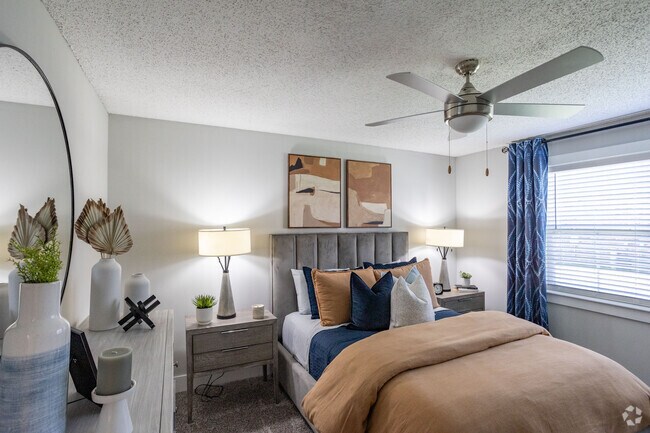 2BR, 1.5BA - 950SF - Primary Bedroom