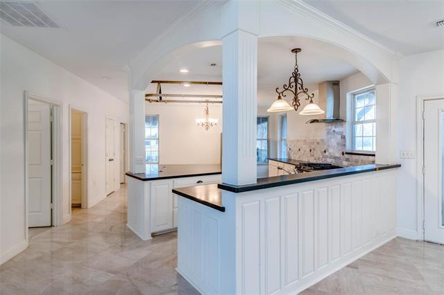 Photo - 16301 State Hwy 121