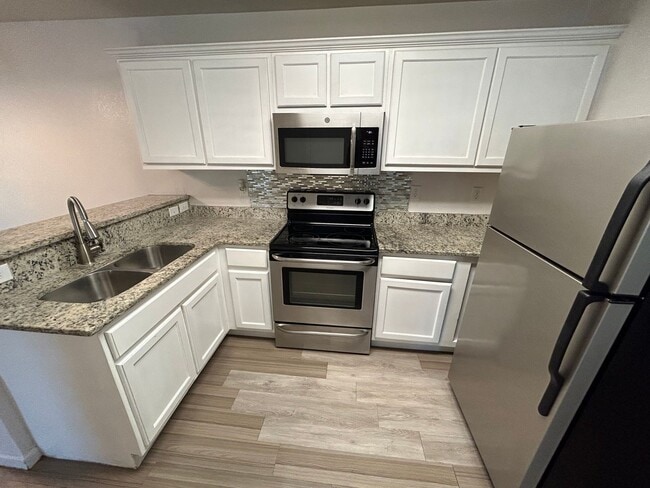 Photo - 1615 N Navidad St Unit 101