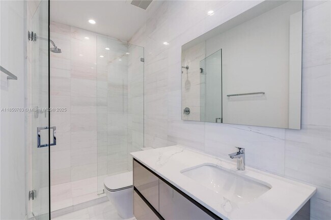 Photo - 2840 SW 32nd Ct