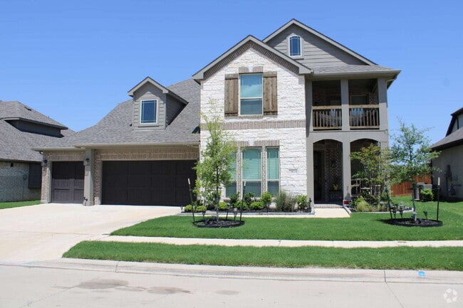Building Photo - 1908 Midhurst Dr Rental